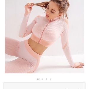 ASTORIA matching set! ✨